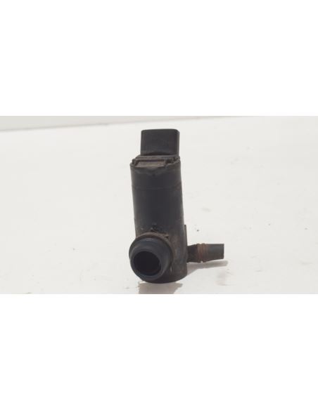 Pompka spryskiwacza lamp Toyota RAV 4 36705-17591