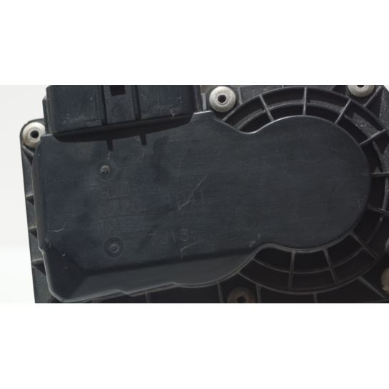 Kolektor ssący przepustnica Suzuki SX4 1.6 16V VVT