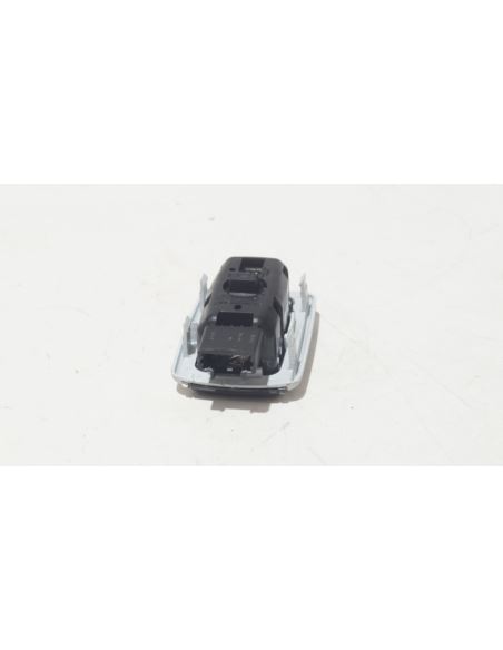 Lampka oświetlenia wnętrza Peugeot 508 172001531