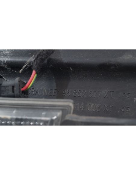 Spoiler lotka lampa stop Citroen C4 II 96882677XT
