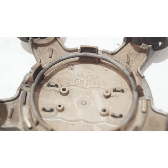 Dekielek Audi OE 4F0601165