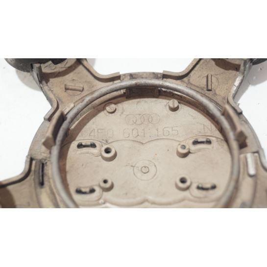 Dekielek Audi OE 4F0601165