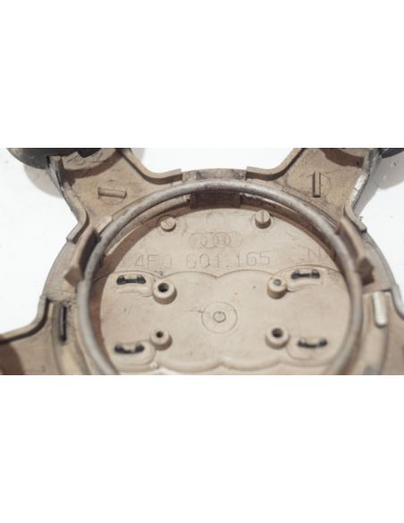 Dekielek Audi OE 4F0601165