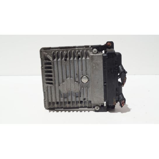 Komputer sterownik ECU silnika AUDI A3 1.6 TDI