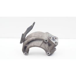 Łapa wspornik mocowanie skrzyni Suzuki SWIFT MK6