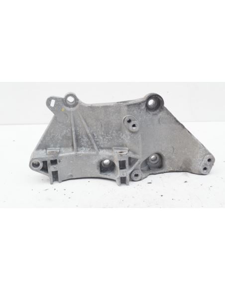 Łapa wspornik alternatora Renault MEGANE III 1.9