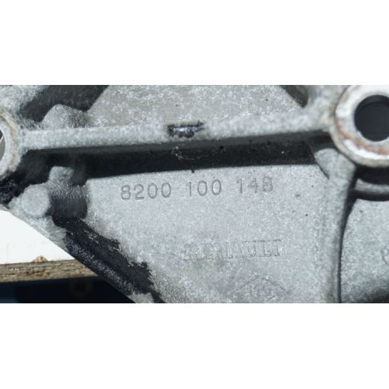 Łapa wspornik alternatora Renault MEGANE III 1.9