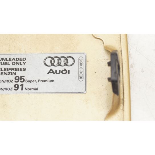 Klapka wlewu paliwa Audi A4 B6 cabrio 8E0010183S