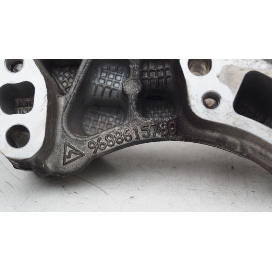 Łapa wspornik silnika prawa Citroen Peugeot 1.6HDI