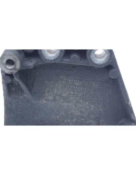 Wspornik jarzmo sprężarki Opel Corsa D 1.3 CDTI