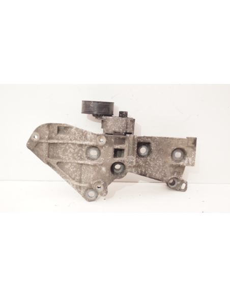 Łapa wspornik alternatora Renault 1.6 16V