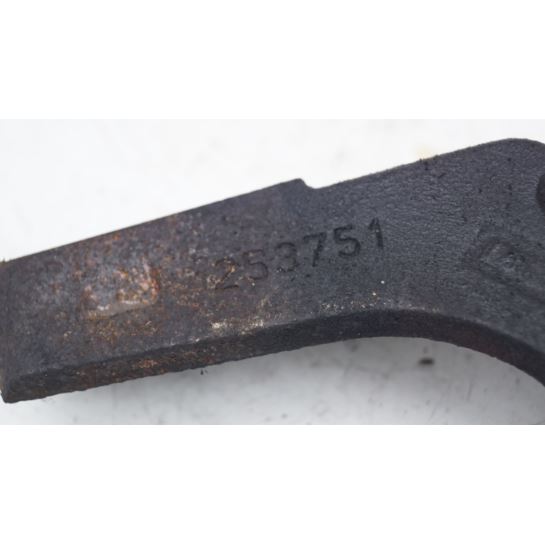 Łapa mocowanie silnika Citroen C5 2.0 HDI 253751