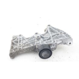 Łapa mocowania alternatora Renault 820058132 2