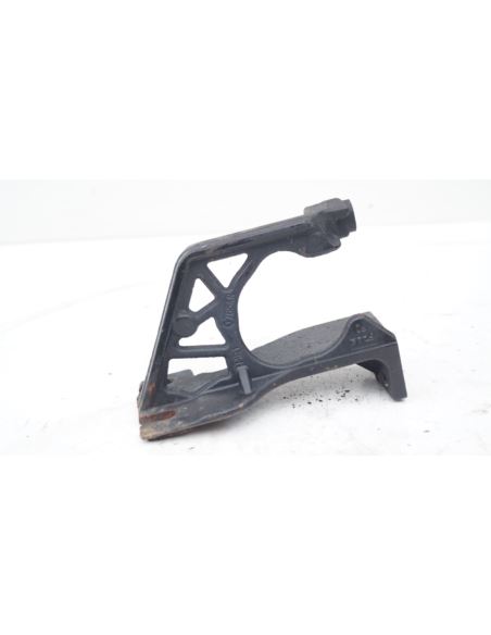 Łapa wspornik silnika Fiat Nissan Renault 1.6 DCI