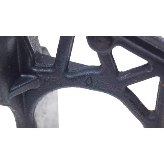 Łapa wspornik silnika Fiat Nissan Renault 1.6 DCI