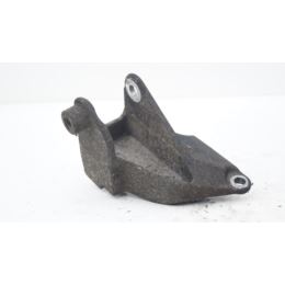 Łapa wspornik silnika Nissan QASHQAI J10 1.5 DCI
