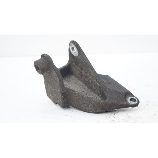 Łapa wspornik silnika Nissan QASHQAI J10 1.5 DCI