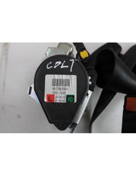 Pas bezpieczeństwa Mitsubishi Colt