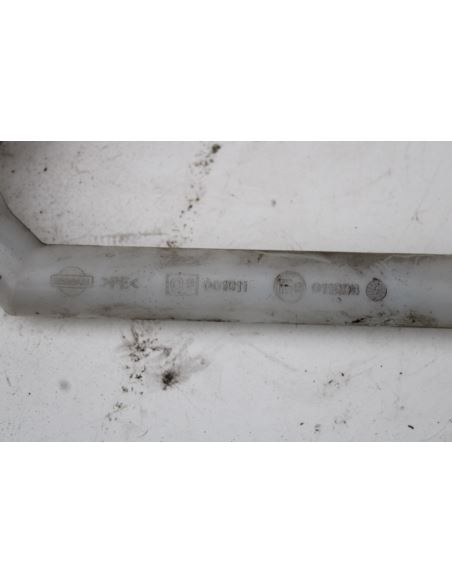Rurka wlewu zbiornika spryskiwaczy Nissan QASHQAI