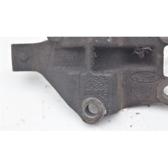 Wspornik półosi Ford FIESTA MK7 1.6 TDCI