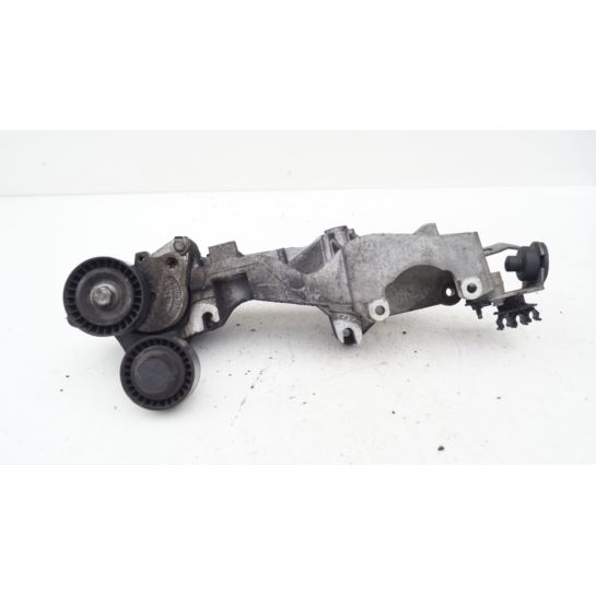 Łapa mocowanie alternatora Renault 1.9 DCI