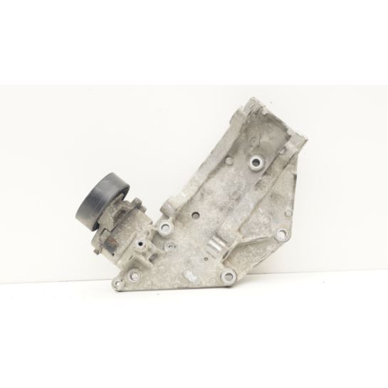 Łapa wspornik alternatora Citroen Peugeot 2.0 HDI
