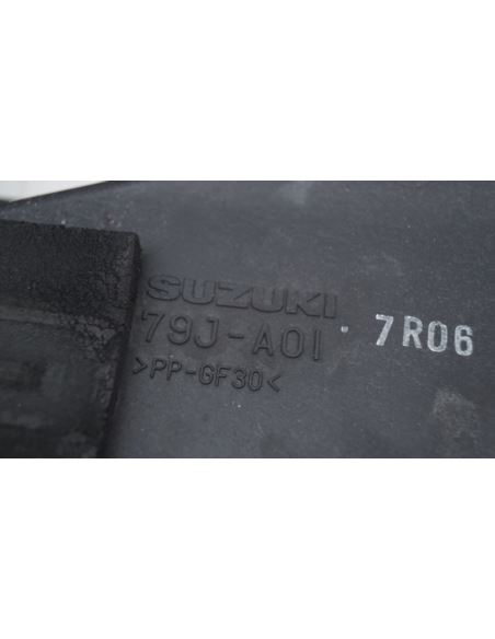 Obudowa filtra pokrywa silnika Suzuki SX4 1.6 16V