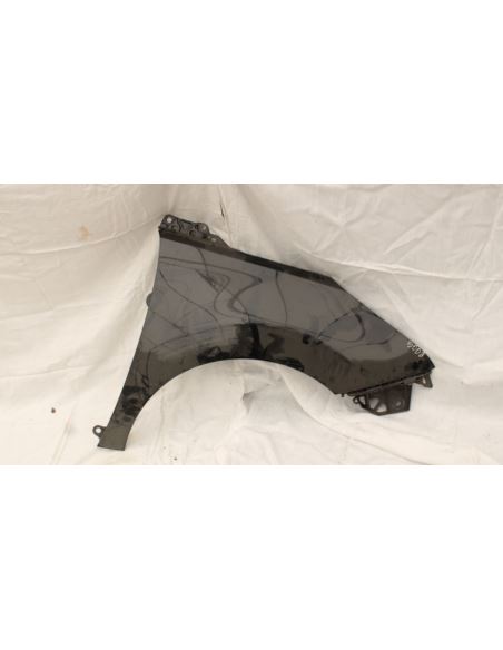Błotni prawy przód Peugeot 5008 9685904780