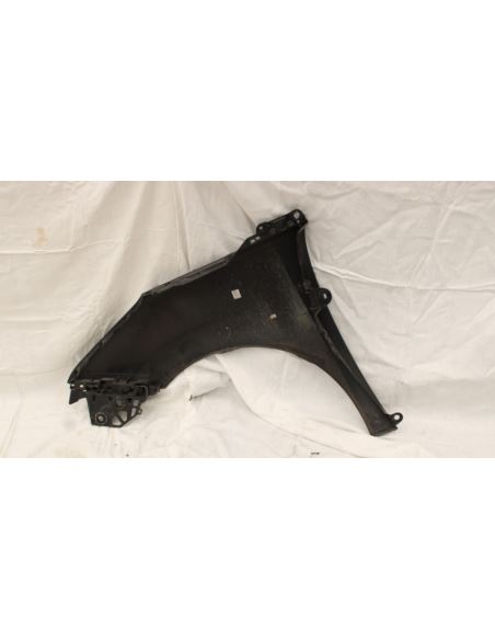 Błotni prawy przód Peugeot 5008 9685904780