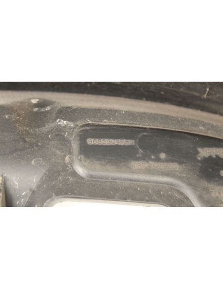 Błotni prawy przód Peugeot 5008 9685904780