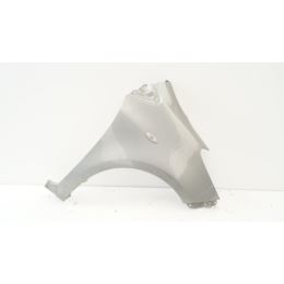 Błotnik prawy przód Toyota YARIS II 06-11r