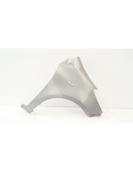 Błotnik prawy przód Toyota YARIS II 06-11r