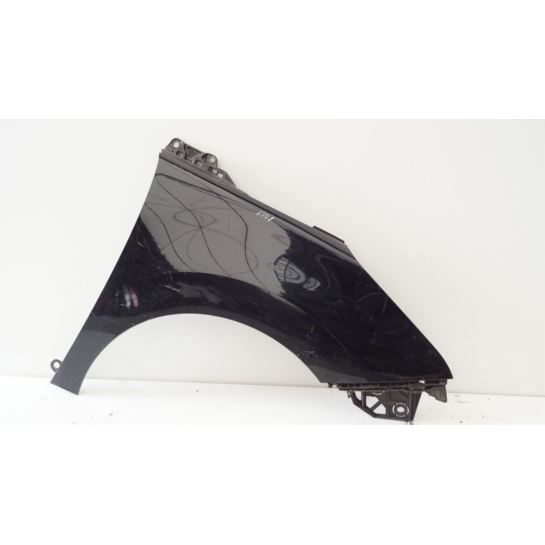 Błotni prawy przód Peugeot 5008 9685904780