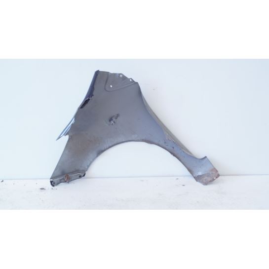 Błotnik prawy przód Toyota YARIS II 06-11r