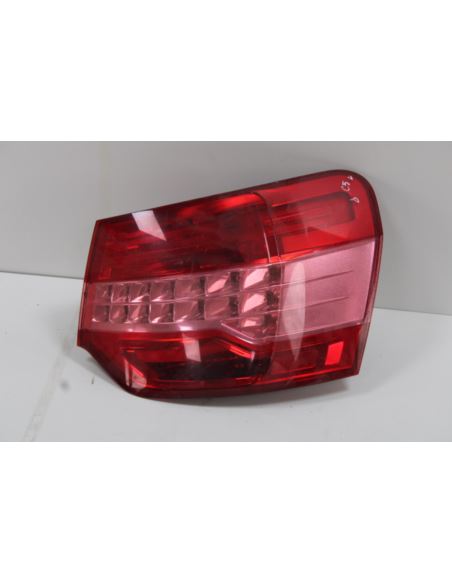 Lampa prawa tylna Citroen C5 sedan 9681063680