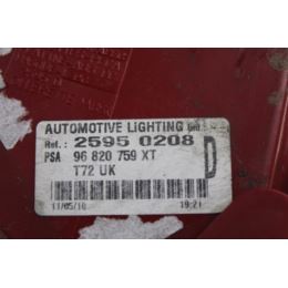 Lampa prawa tylna Peugeot 308 96820759XT 2