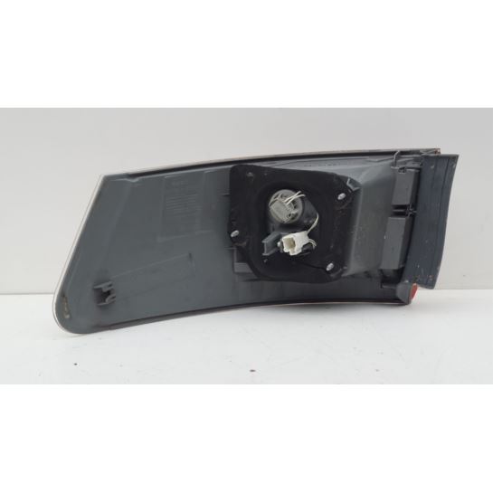 Lampa tylna lewa Toyota AVENSIS T27 09-11