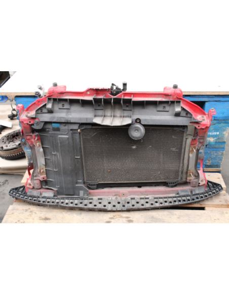 Pas przedni kompletny Toyota YARIS PAS KOMPLETNY5