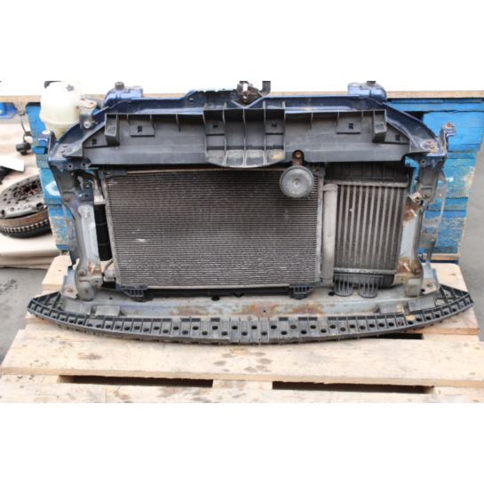 Pas przedni kompletny Toyota YARIS PAS KOMPLETNY 6