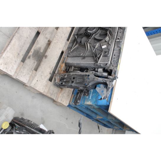 Pas przedni kompletny Nissan QASHQAI