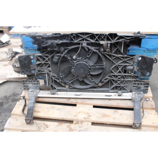 Pas przedni z chłodnicami Renault 752100004R