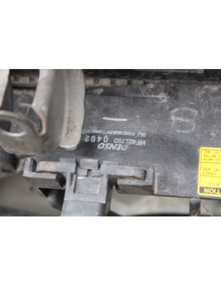 Pas przedni kompletny Toyota Auris MF422750-0492