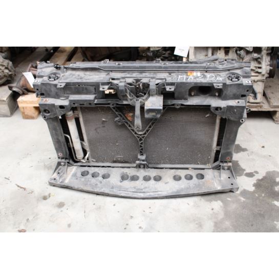 Pas przedni chłodnice wentylator Mazda Z66815025