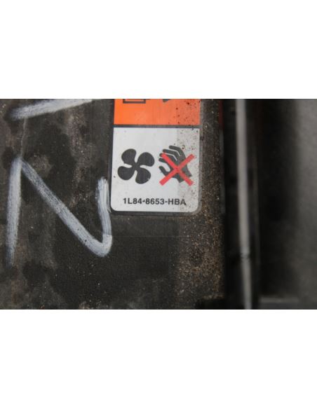 Pas przedni chłodnice wentylator Mazda Z66815025
