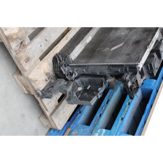 Pas przedni kompletny Renault SCENIC 752100007R