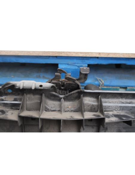 Pas przedni kompletny Toyota Yaris 23519674