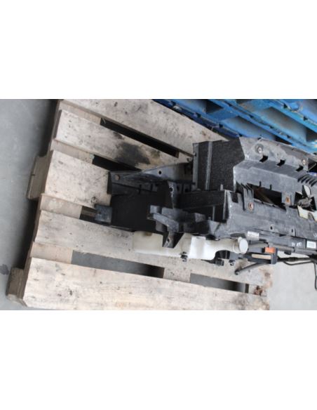 Pas przedni kompletny Mitsubishi Colt 1350A375