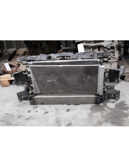 Pas przedni z chłodnicami Renault 752100004R