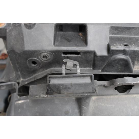 Pas przedni kompletny Ford FIESTA MK7