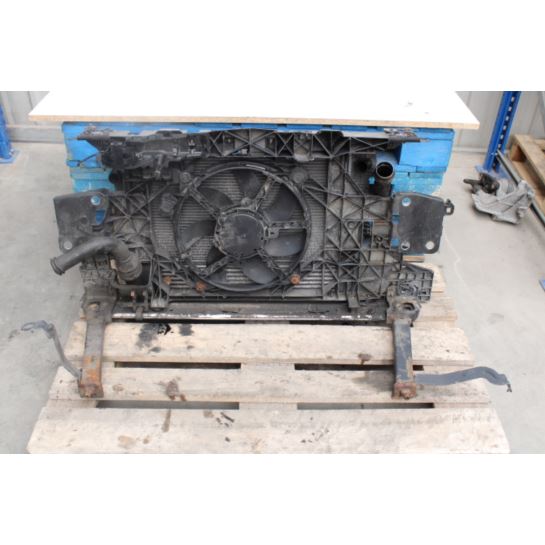 Pas przedni z chłodnicami Renault 752100004R
